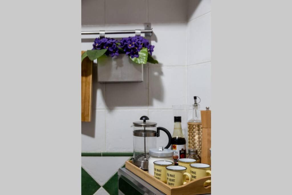 Pretty Duplex In Bohemian District-City Center Севиля Екстериор снимка